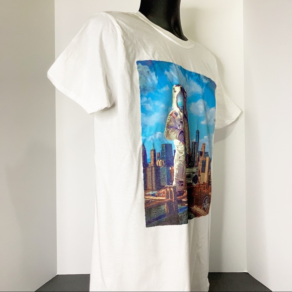 KID DANGEROUS NASA ASTRONAUT BOOMBOX ART TSHIRT - Picture 3 of 4